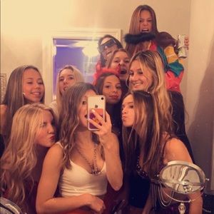 Meet your Posher, Anna grace